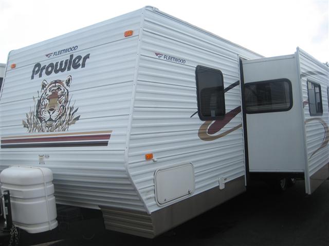 Used 2005 Fleetwood Prowler 300BHS Travel Trailer For Sale